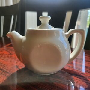 Vintage Hall Pottery Teapot 🫖